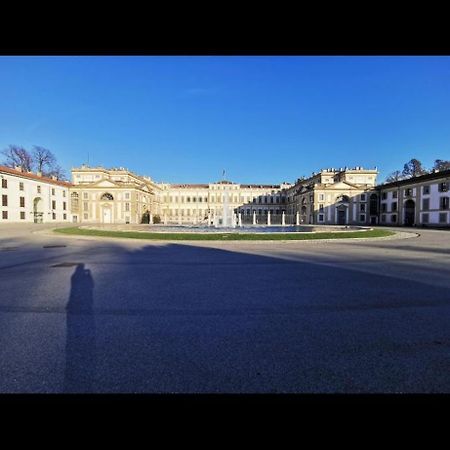 La Casa Di Greta Apartment Monza Luaran gambar